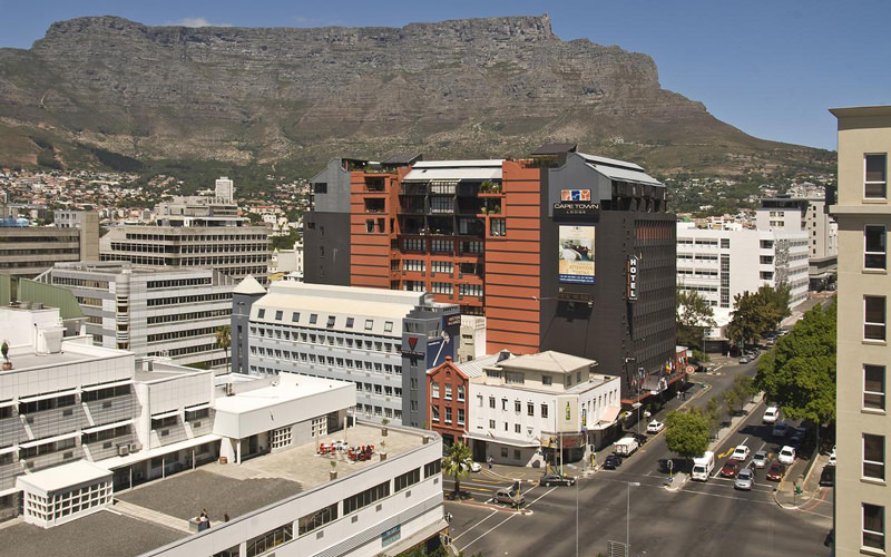 هتل کیپ تاون لژ (Cape Town Lodge Hotel)